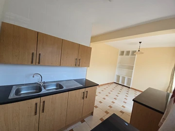 2 Bedroom Flat & Apartment