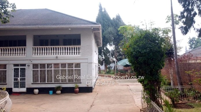 Grand 5-Bed double storey house near CBD.