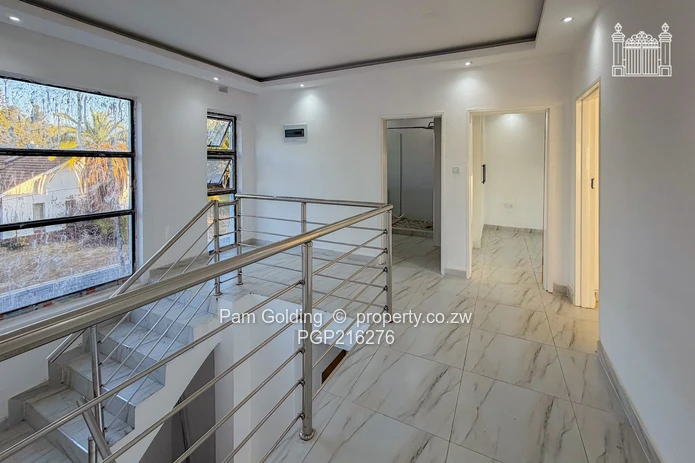 Near Completion Contemporary Duplex Unit in Good Location (Sole Mandate)