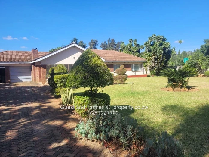 New Marlborough Neat and Spacious Family Home - 4 Bedrooms to Rent