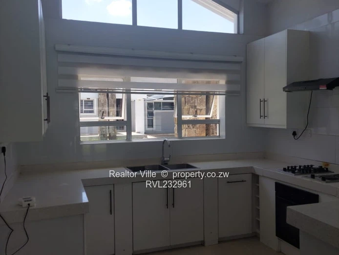 3-Bed Spacious Garden Flat To Let