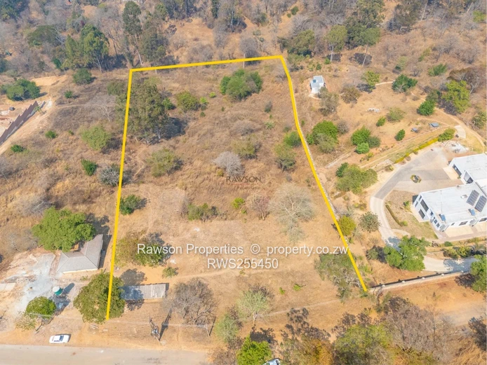 Helensvale Sloping Parcel with Private Road & Views