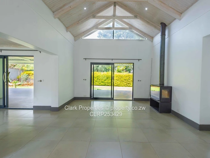 Modern Comfort in a Beautiful Complex! (Sole Mandate)