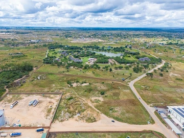 Commercial & Industrial Land