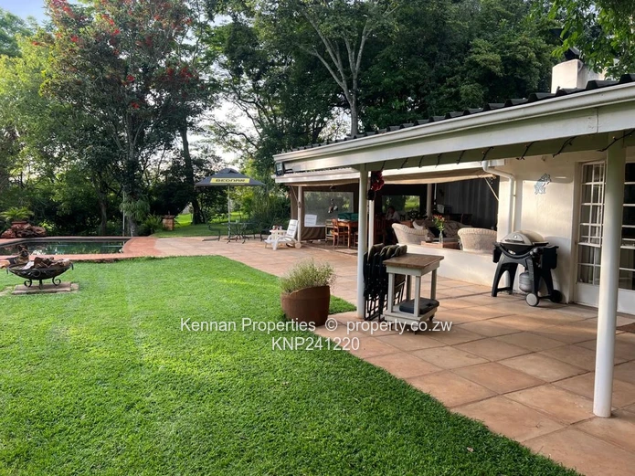 Spacious property on 7,5acres of land with beautiful msasa trees