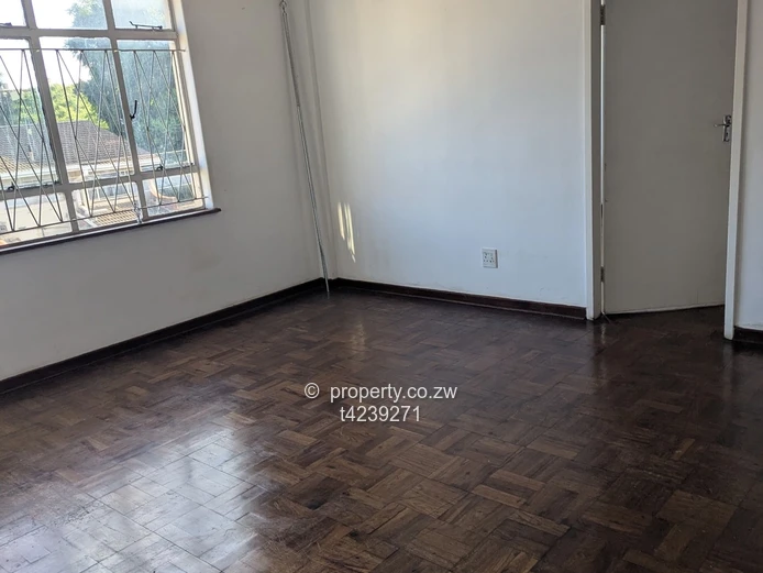 Avenues 1 bedroom flat to rent 