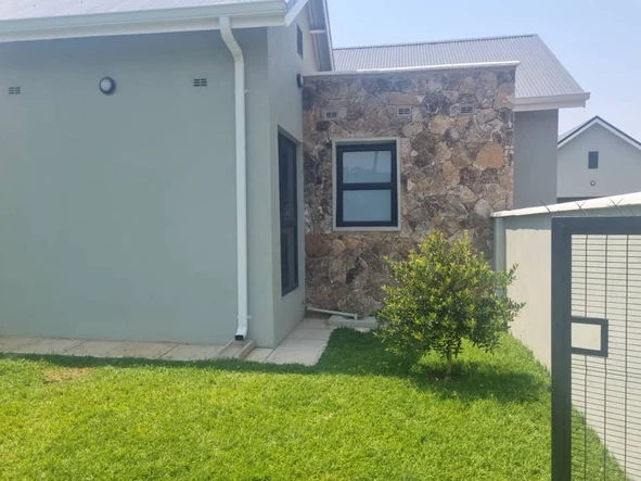 3 Bedroom Garden Flat