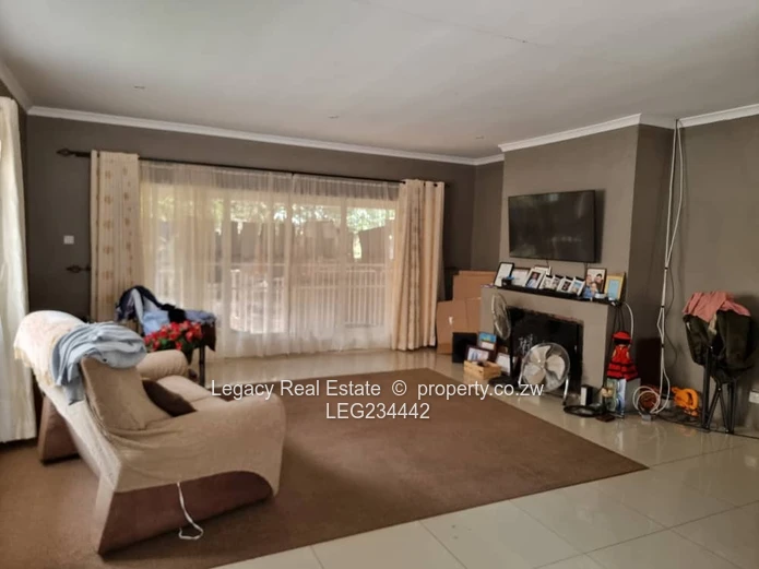 Sunridge – Immaculate 3-Bedroom Home to Let