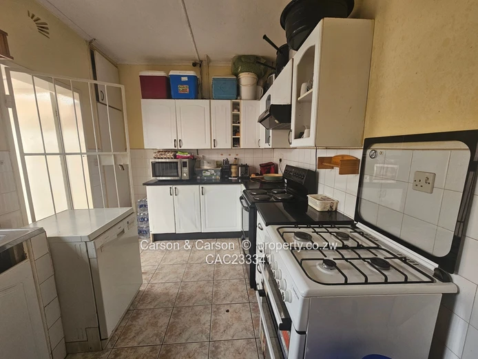 Garden flat close to all amenities 