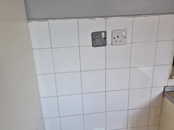 2 Bedroom Flat & Apartment