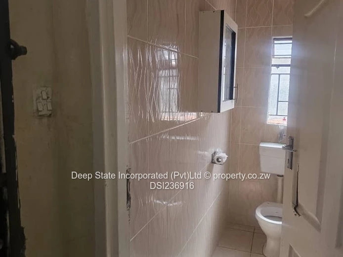 Chitungwiza house for sale 