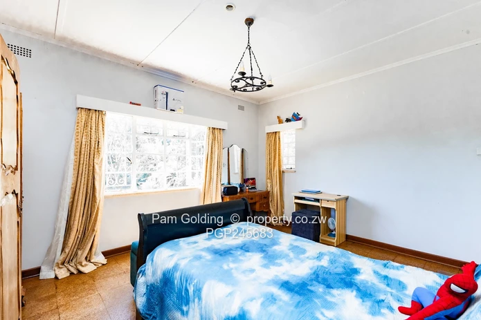 Charming Double-Storey Residence in Alexandra Park For Sale (Sole Mandate)