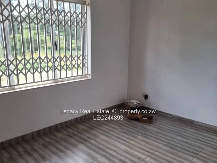 Private & Secure Cottage For Rent In Helensvale