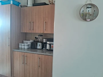 3 Bedroom Flat & Apartment