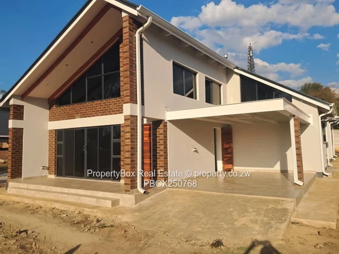 Chisipite, 3 bed Cluster Demo House for sale! 