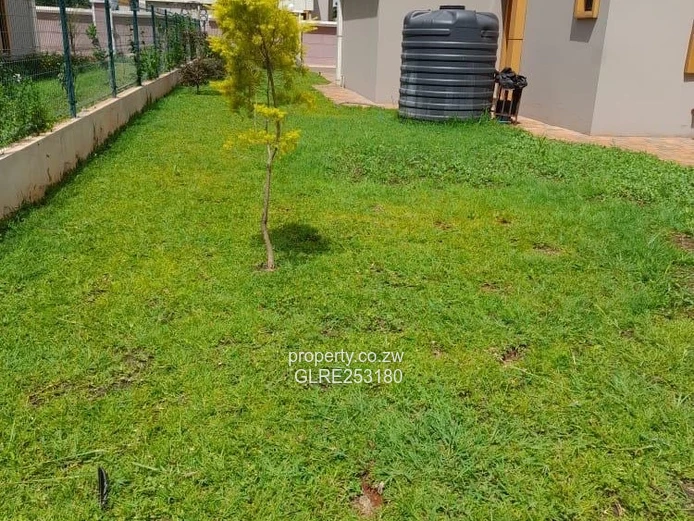 Modern 5-Bed House with Pool & Borehole in Mount Pleasant