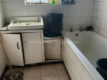2 Bedroom Flat & Apartment