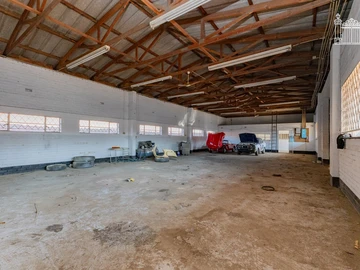 Warehouse & Factory