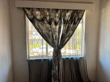 3 Bedroom Flat & Apartment
