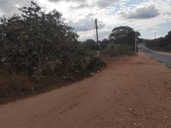 Commercial & Industrial Land