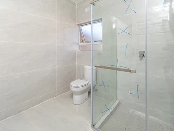 3 Bedroom Garden Flat