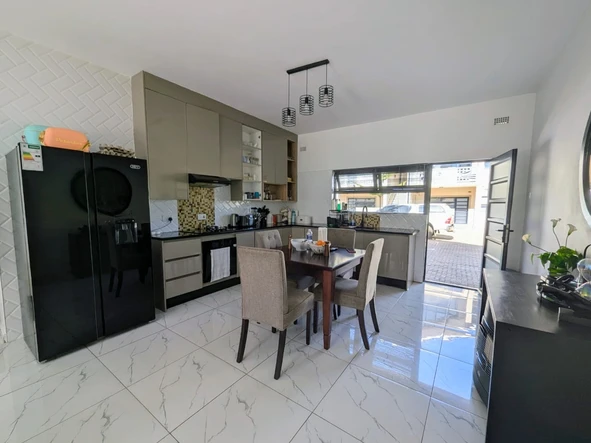 3 Bedroom Garden Flat