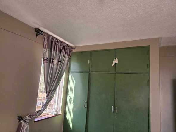 2 Bedroom Flat & Apartment