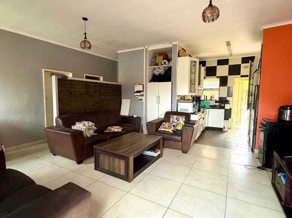 2 Bedroom Garden Flat