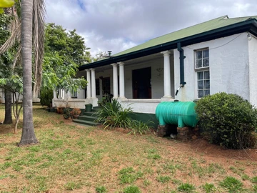 A Versatile Property with Endless Possibilities!