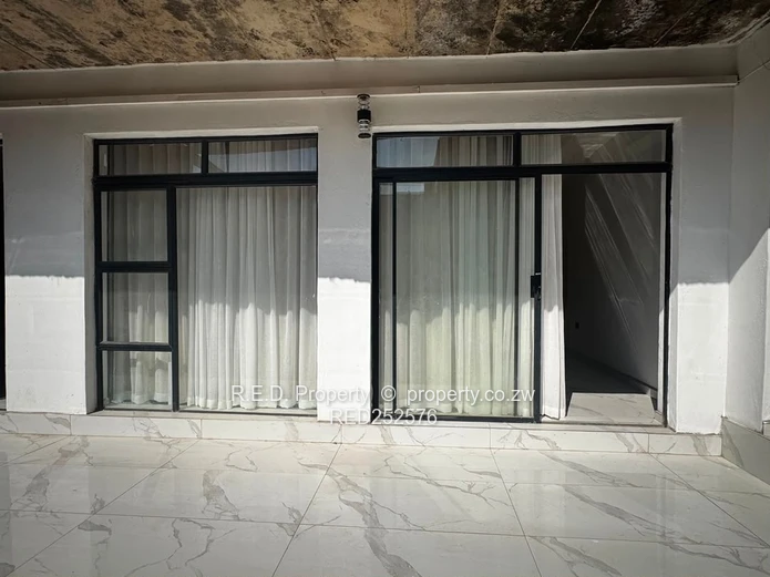 Bedsitter to Let In Parklands (Ladies Only)