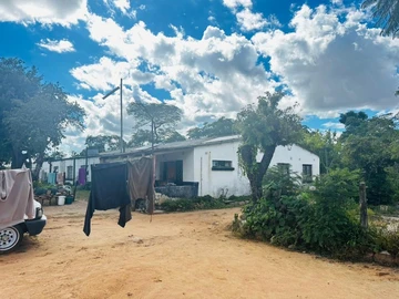 Farm & Agricultural Land