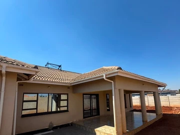 6 Bedroom House