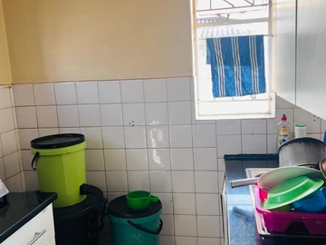 2 Bedroom Flat & Apartment