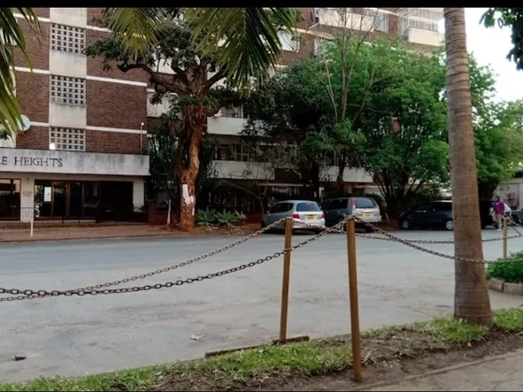 2 Bedroom Flat & Apartment