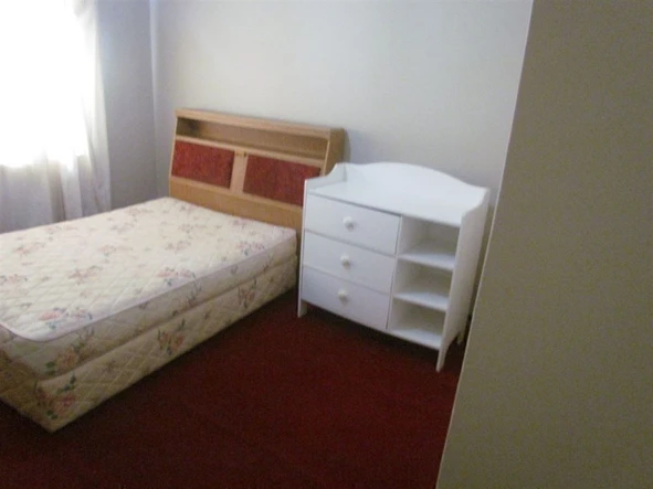 3 Bedroom Flat & Apartment