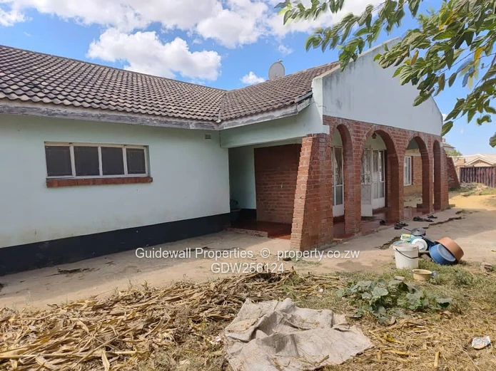 6 bed house for sale in Ruwa, partially complete.   