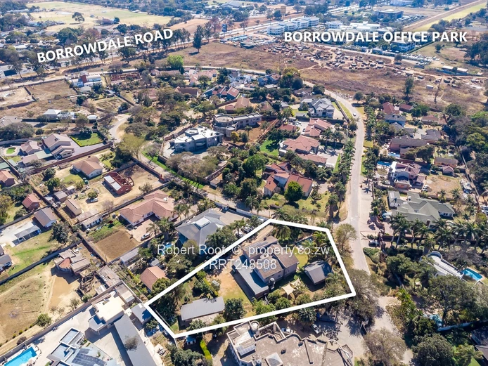 Potential Commercial Property in Great Location