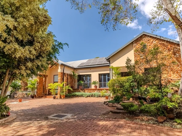 10 Bedroom House