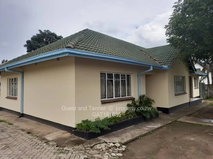4 bed house for sale in Hillside