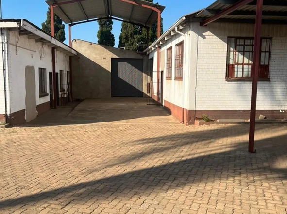 Warehouse & Factory