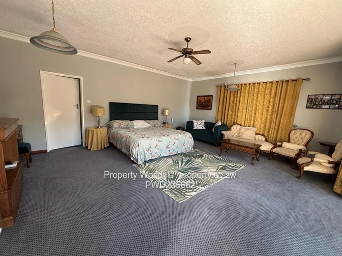 5 Bedroom House for Sale in Rolf Valley