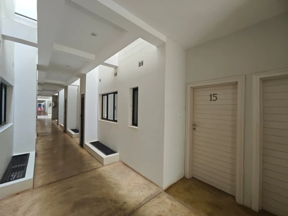 Flat & Apartment