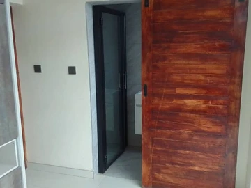 4 Bedroom Flat & Apartment