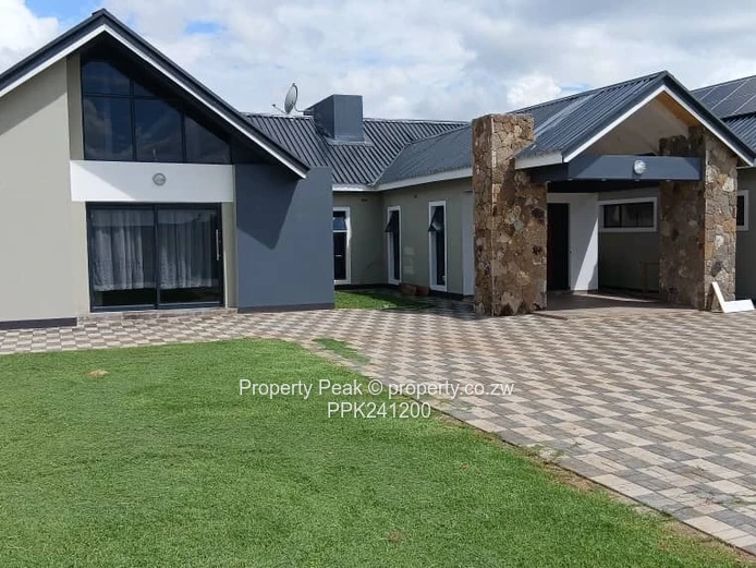 5-Bed Home with Borehole & Garden in Mt Pleasant Heights 