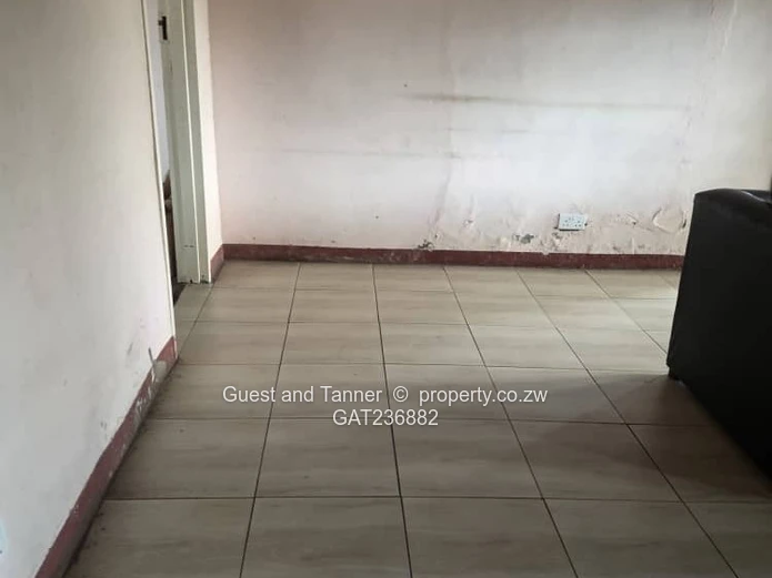 Spacious 3-Bedroom House for Sale in Old Highfield Magwende 