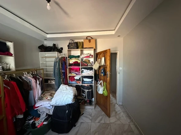 6 Bedroom House