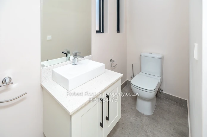 3 bed modern townhouse in Newlands