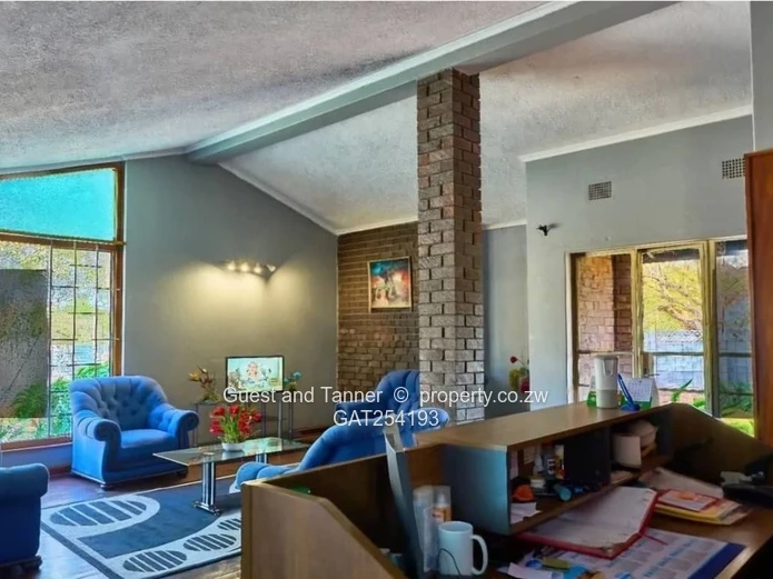 HILLSIDE- COMMERCIAL/RESIDENTIAL PROPERTY ON 1,729m²