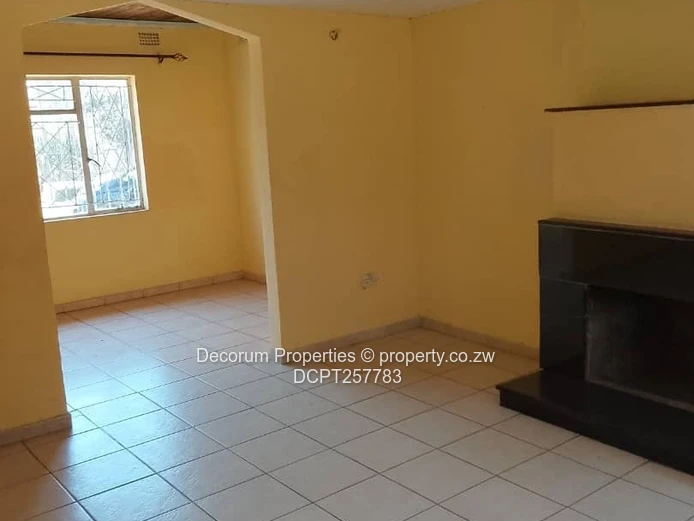 Spacious 4-Bed House in Belvedere (Sole Mandate)