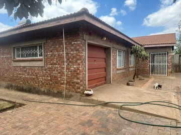 4 Bedroom House
